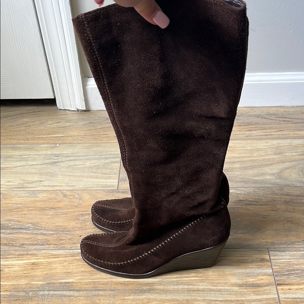 AEROSOLES Brown Wedge Shoes Comfortable Stylish Design